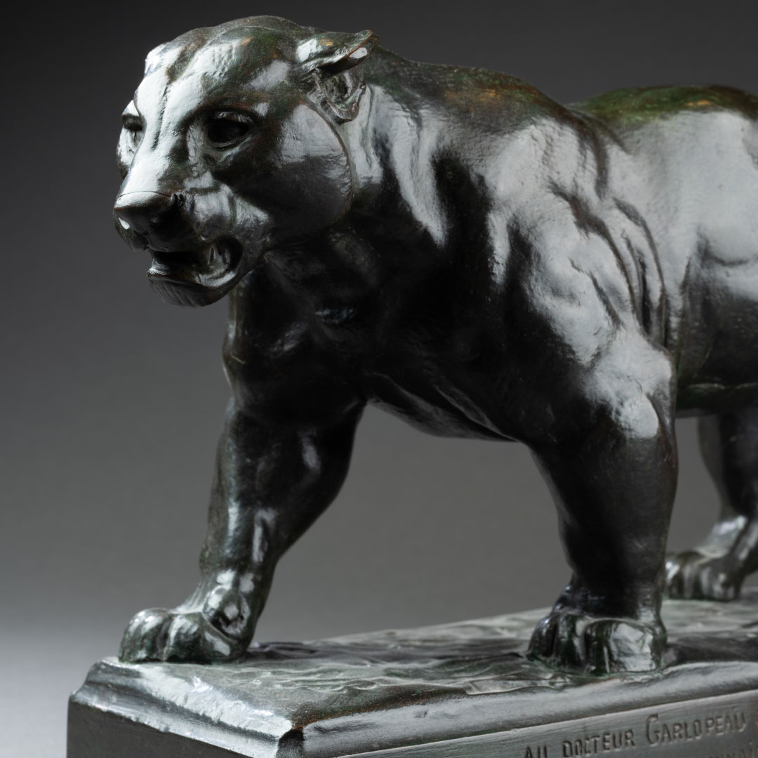 Panthère en marche - Bronze signé Barye