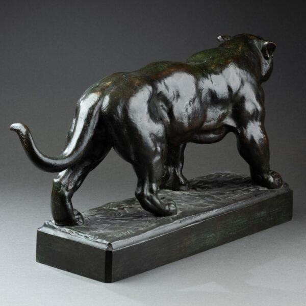 Panthère en marche - Bronze signé Barye