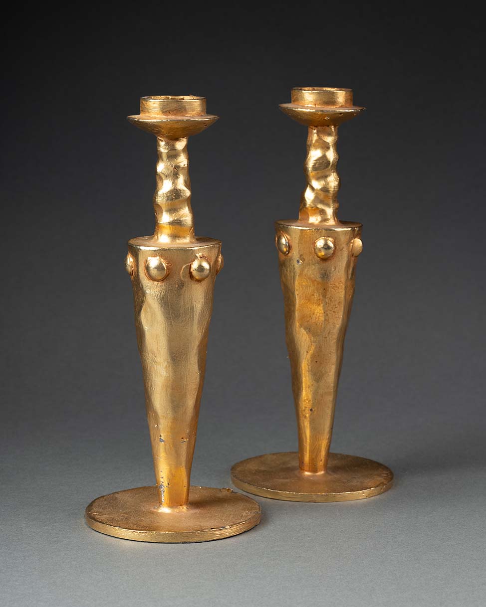 Paire de chandeliers en bronze doré - Milieu du XXème siècle