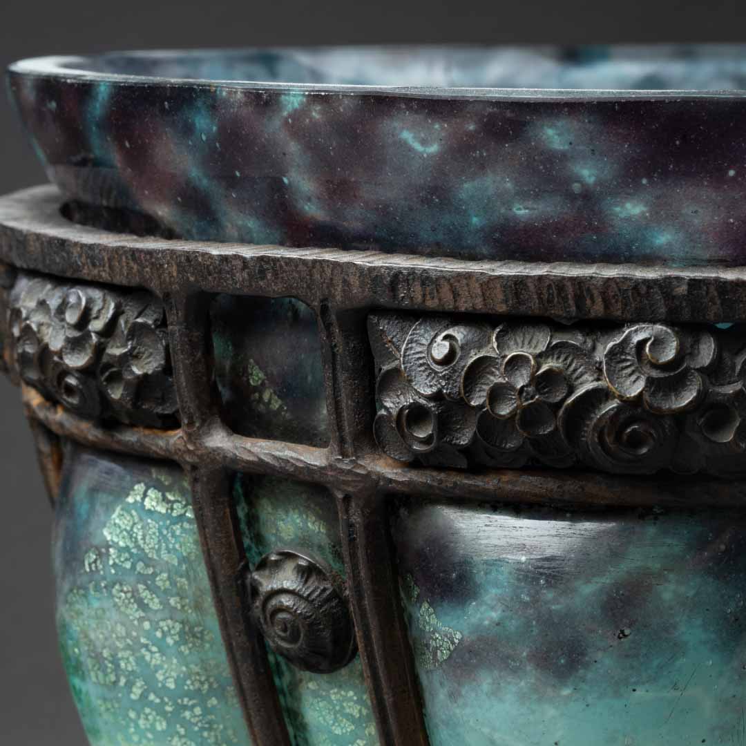 Coupe en pâte de verre et fer forgé - Daum Nancy