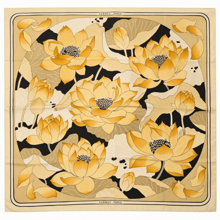 Carré Hermès : Modèle "Fleurs de Lotus"