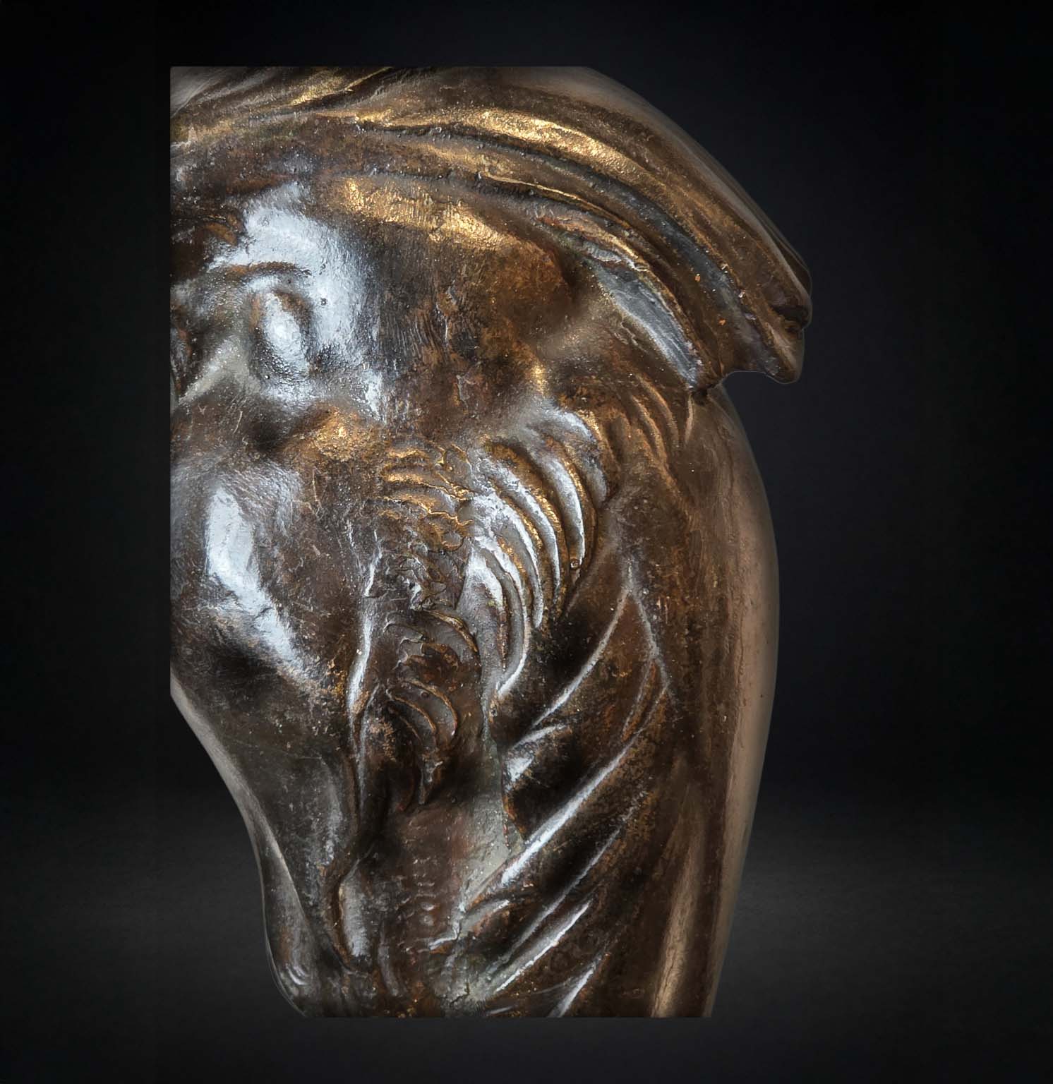 Sculpture en bronze patiné – Oiseau stylisé signé A. Bossi