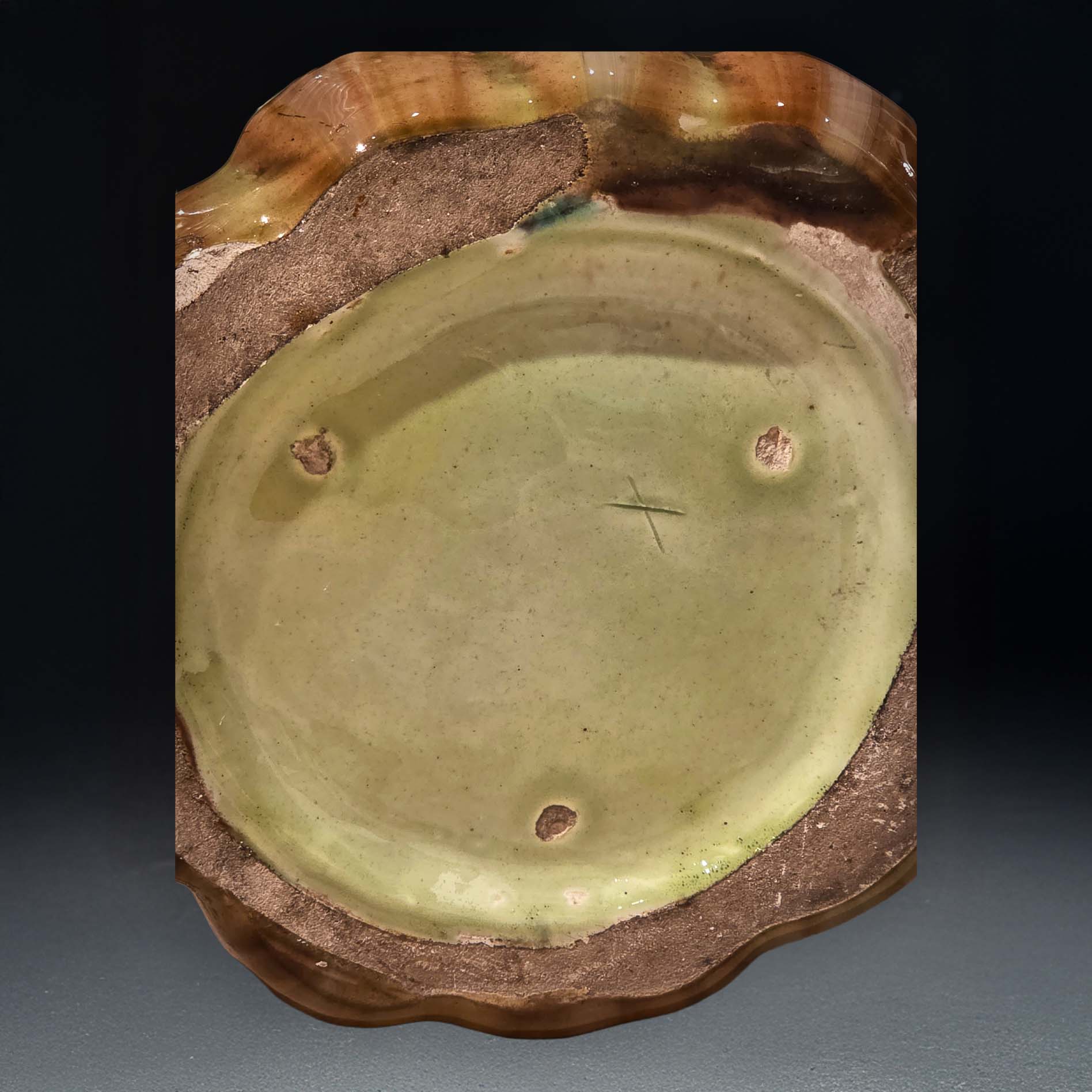 Paire de grands vases / pichets Art Nouveau Jérôme Massier en faïence à décor de femme stylisée