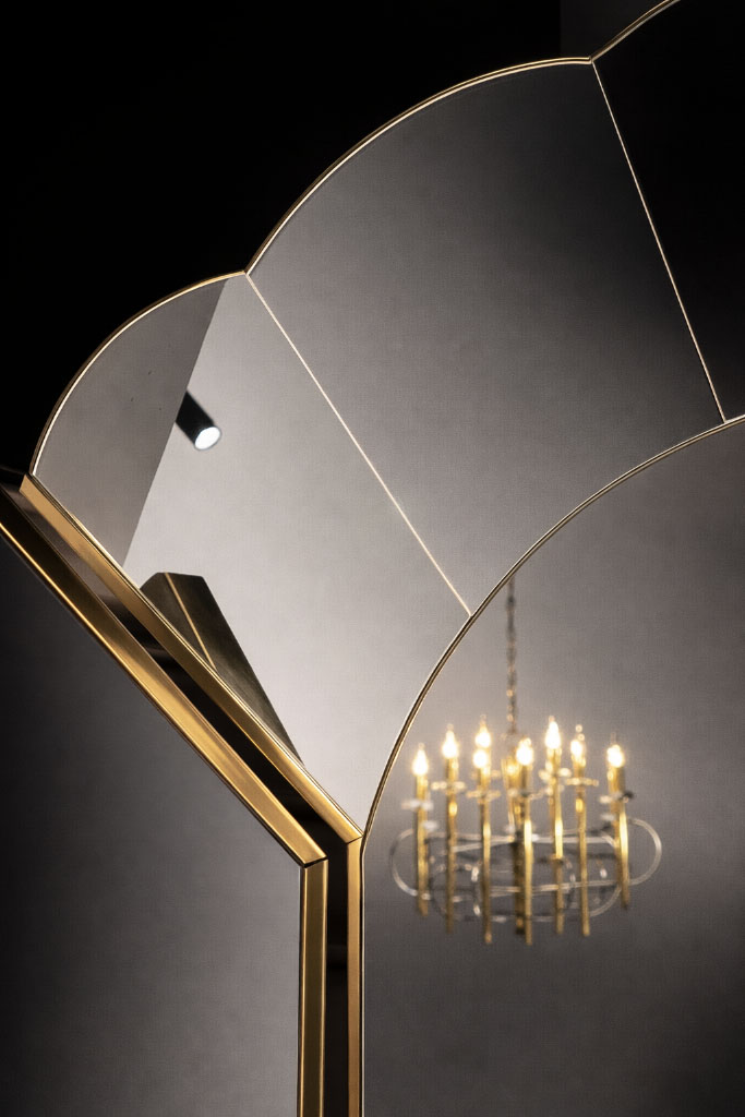 Miroir triptyque “Alain Delon” de la Maison Jansen – Vers 1970