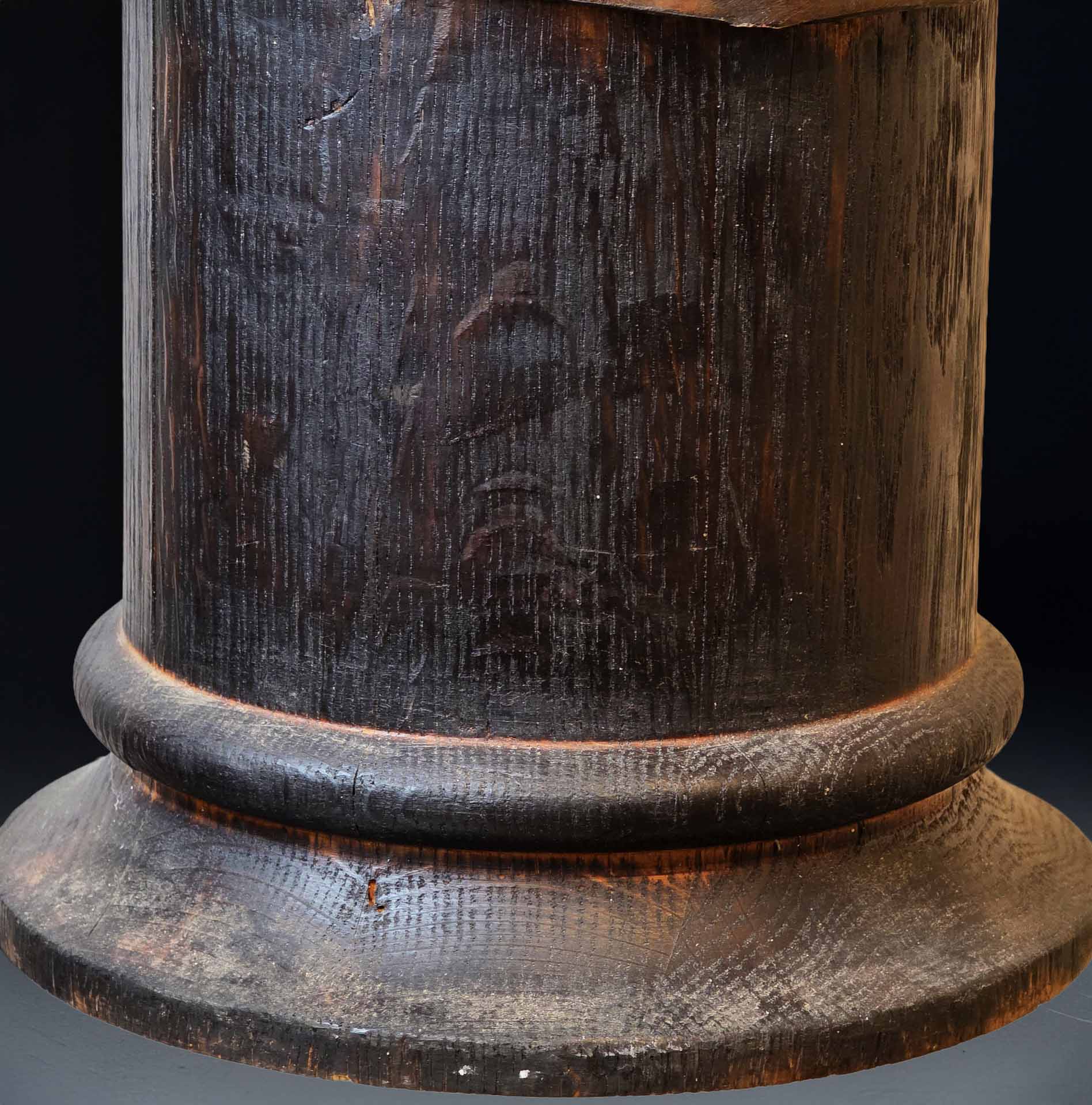 Buste aux serpents signé René Hetzel – Sculpture en bronze